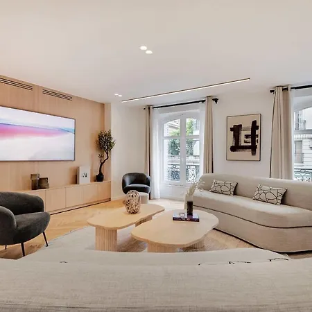 Incredible Flat - 4 Br-10p - Matignon - Champs Elysées