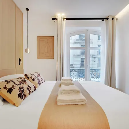 Appartamento Incredible Flat - 4 Br-10p - Matignon - Champs Elysées *