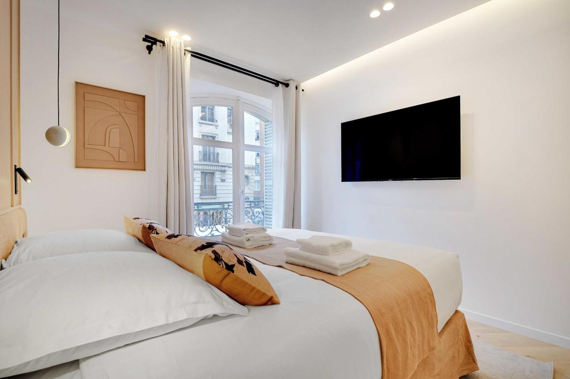 Incredible Flat - 4 Br-10p - Matignon - Champs Elysées